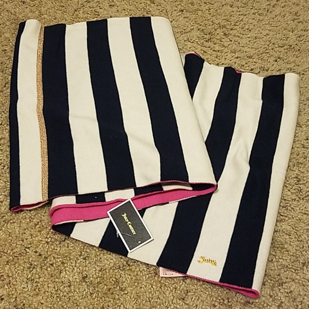 Juicy Couture Infinity Scarf NWT
